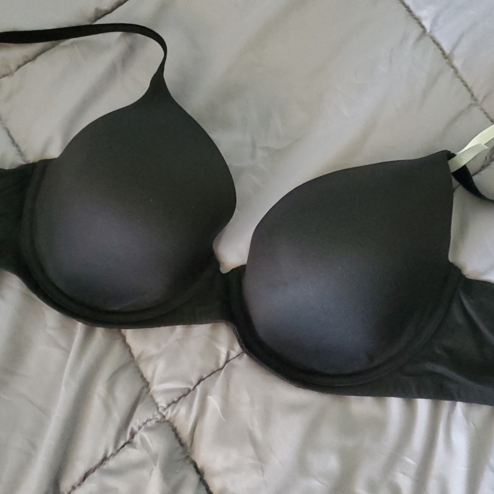 Aerie bra lightly lined with underwire 40B
